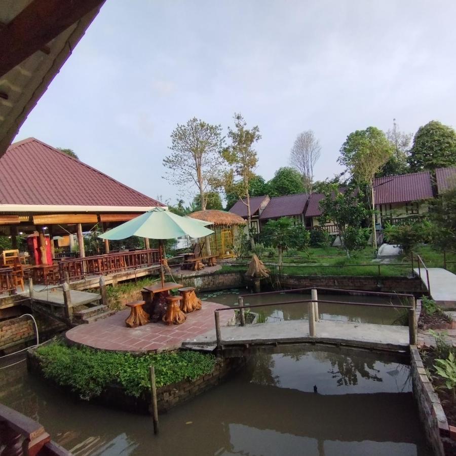 Brown House Resort Cần Thơ Exterior foto