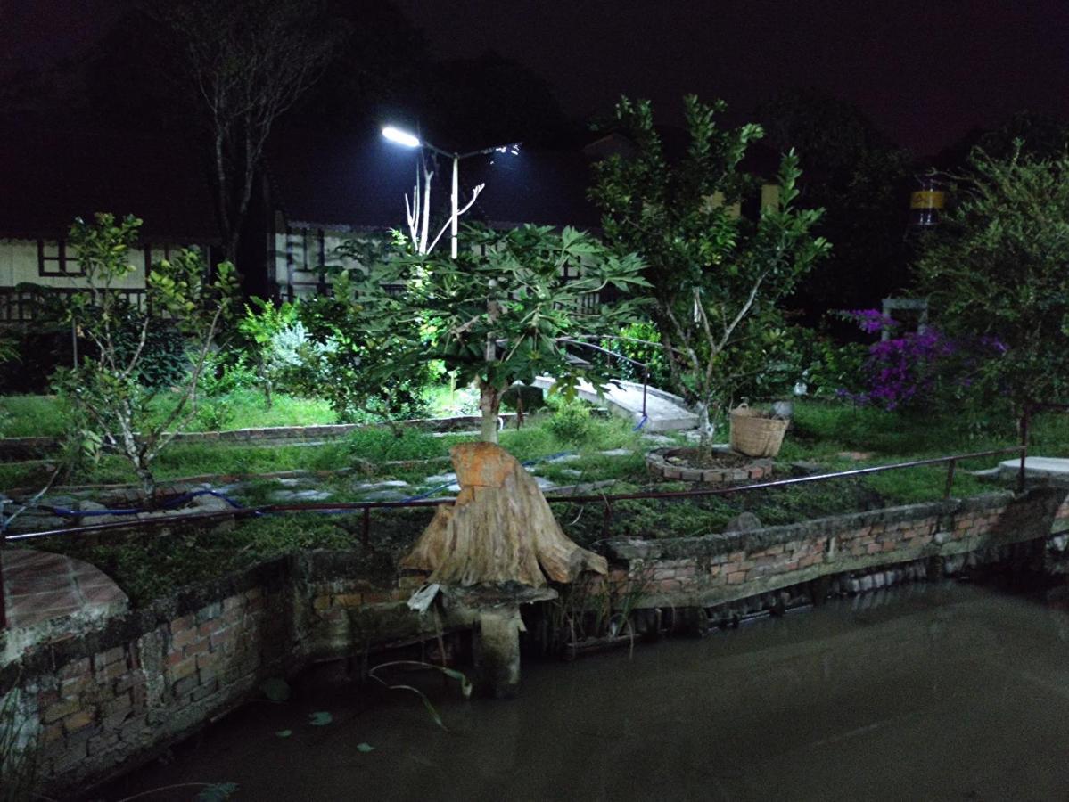 Brown House Resort Cần Thơ Exterior foto