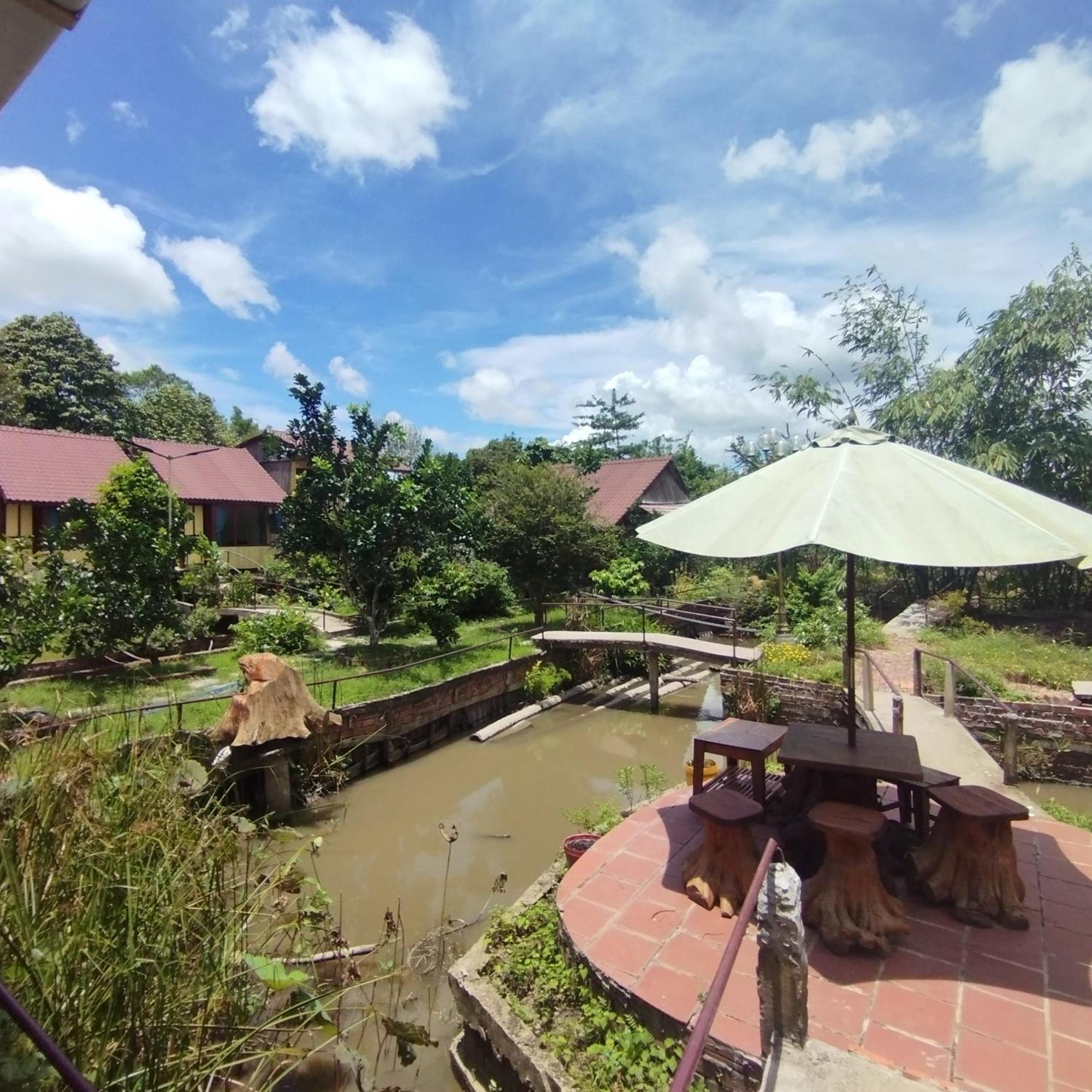 Brown House Resort Cần Thơ Exterior foto